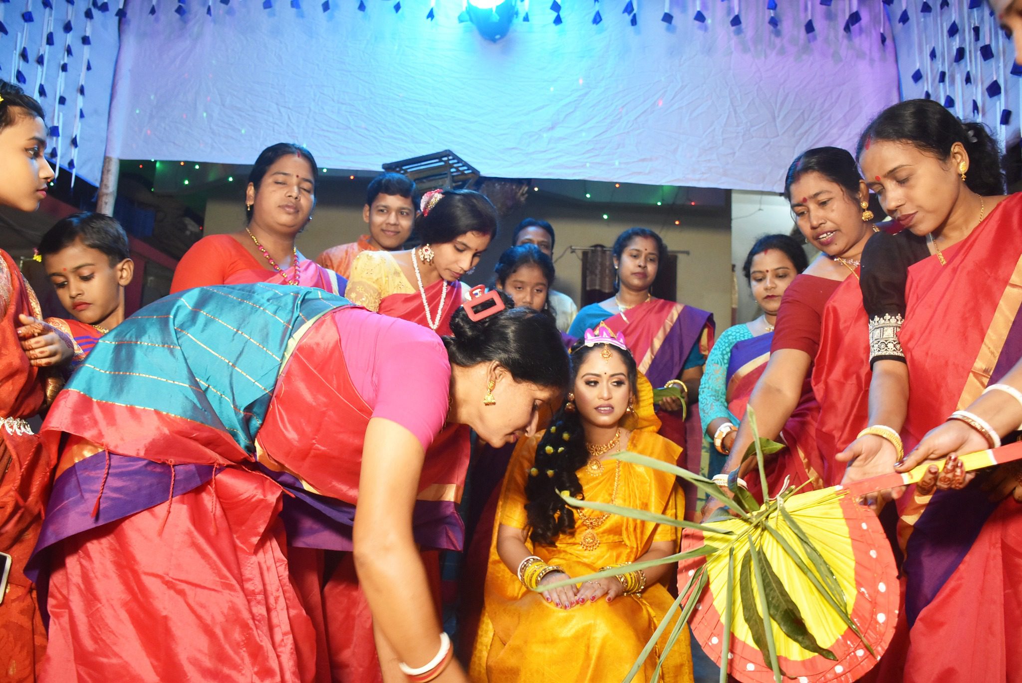 মনীষা সরকার এর হলুদ সন্ধ্যা